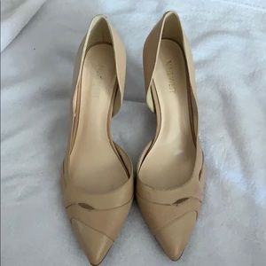 Nine West Nude Pumps! Perfect for Work!